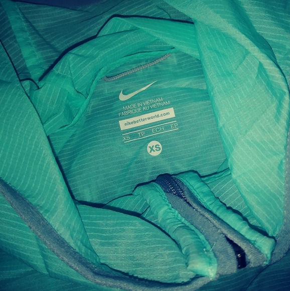 Nike Jacket - Picture 3 of 4